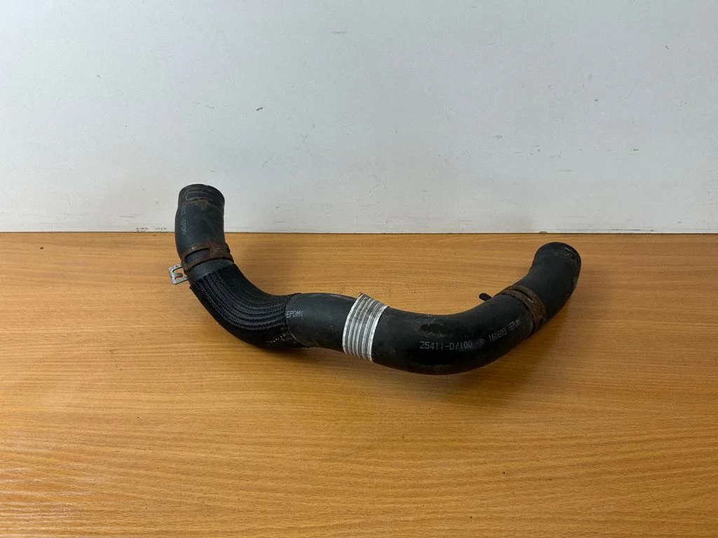 Mootori jahutusvedeliku toru / voolik 25411D7100