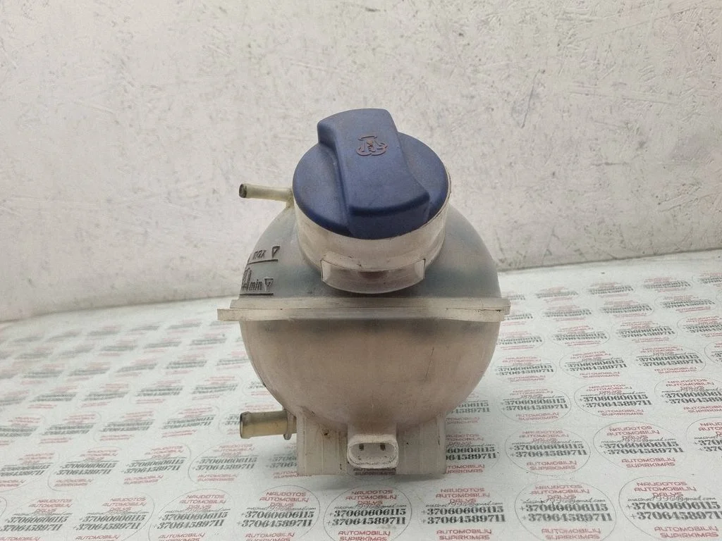 Coolant expansion tank/reservoir 7M3121407B