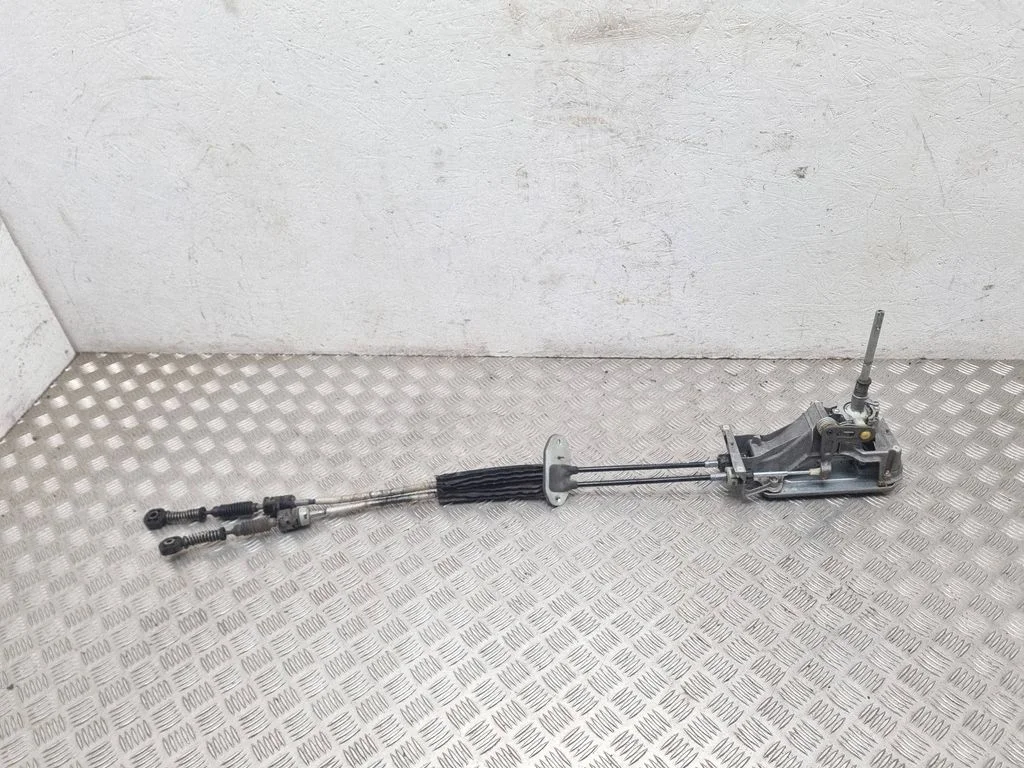 Gear selector mechanism 7M3711049G
