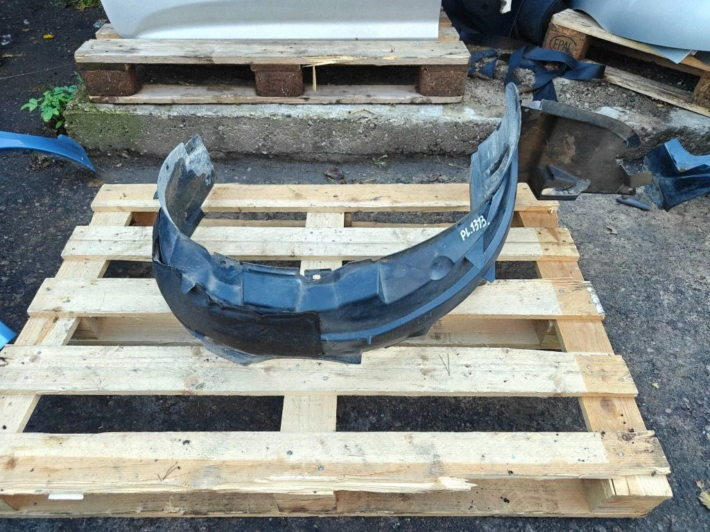Nadkole przednie – Toyota Corolla Verso AR10 (2004-2009)