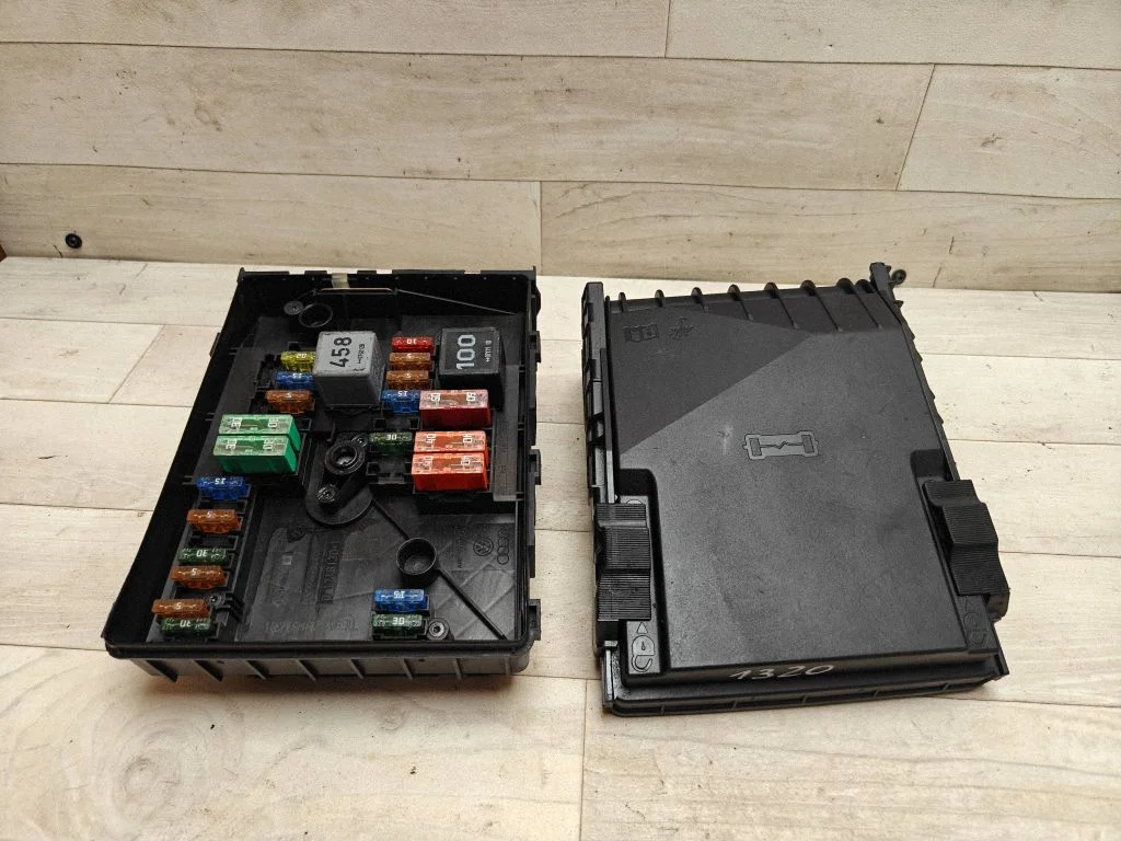 Fuse module 1K0937125A