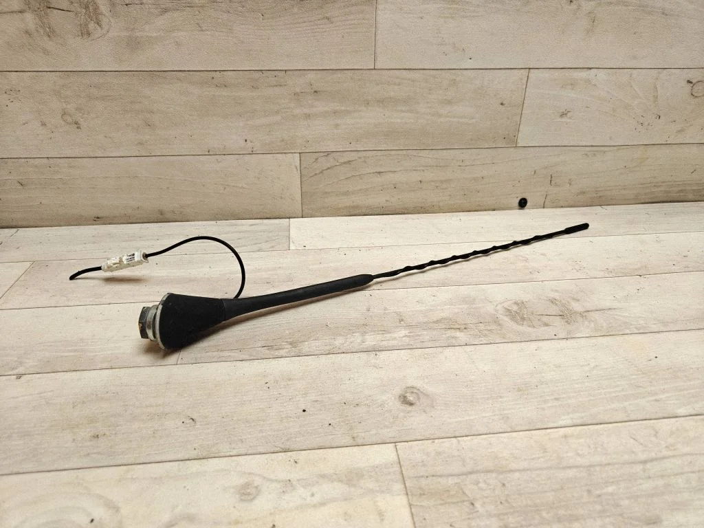 Aerial GPS antenna 6Q0035575A