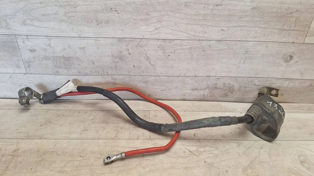 Positive cable (battery)