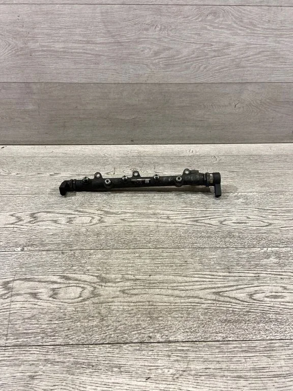 Fuel main line pipe – BMW 3 Series E90 E91 (2005-2012)