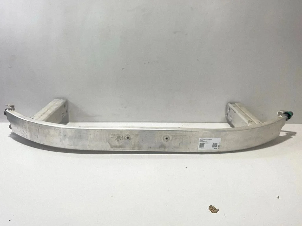 Tagumise kaitseraua põikitala 7336300 – BMW i8 (2014-)