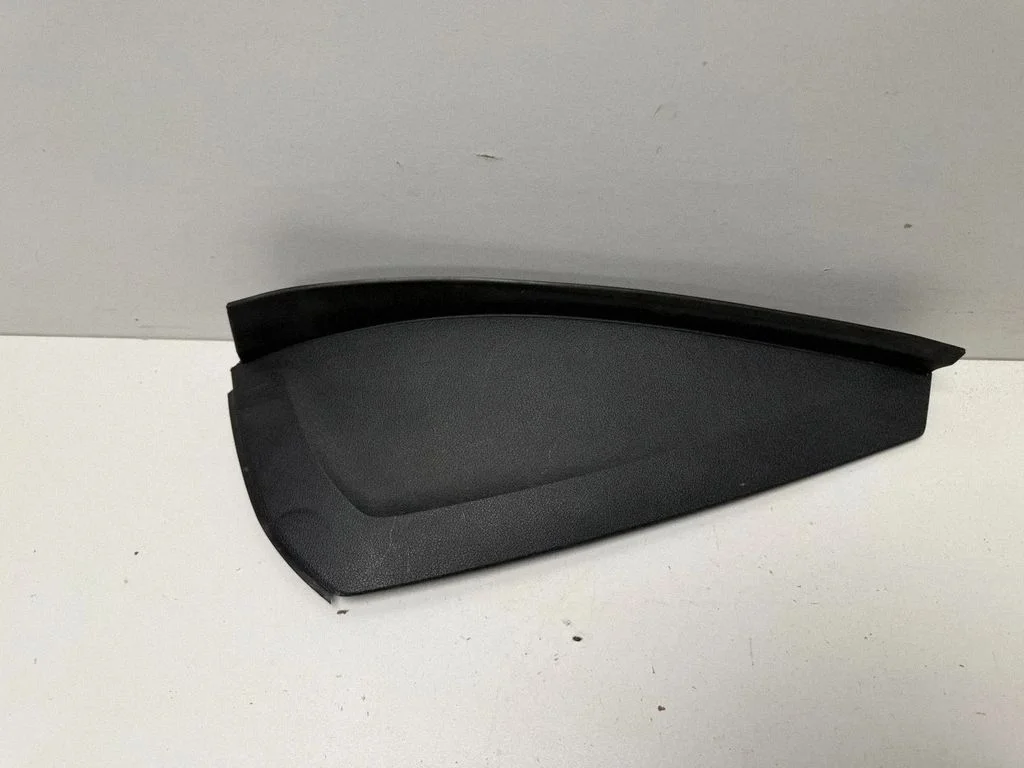 Dashboard side end trim 9399301