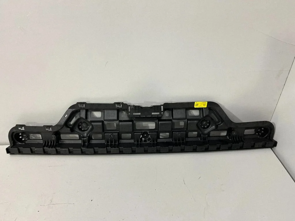 Aizmugurējā bufera turētājs – BMW X6 G06 (2019-)
