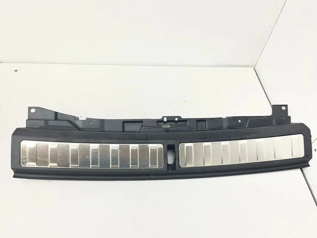 Bagāžnieka sliekšņa apdare – BMW X6 G06 (2019-)