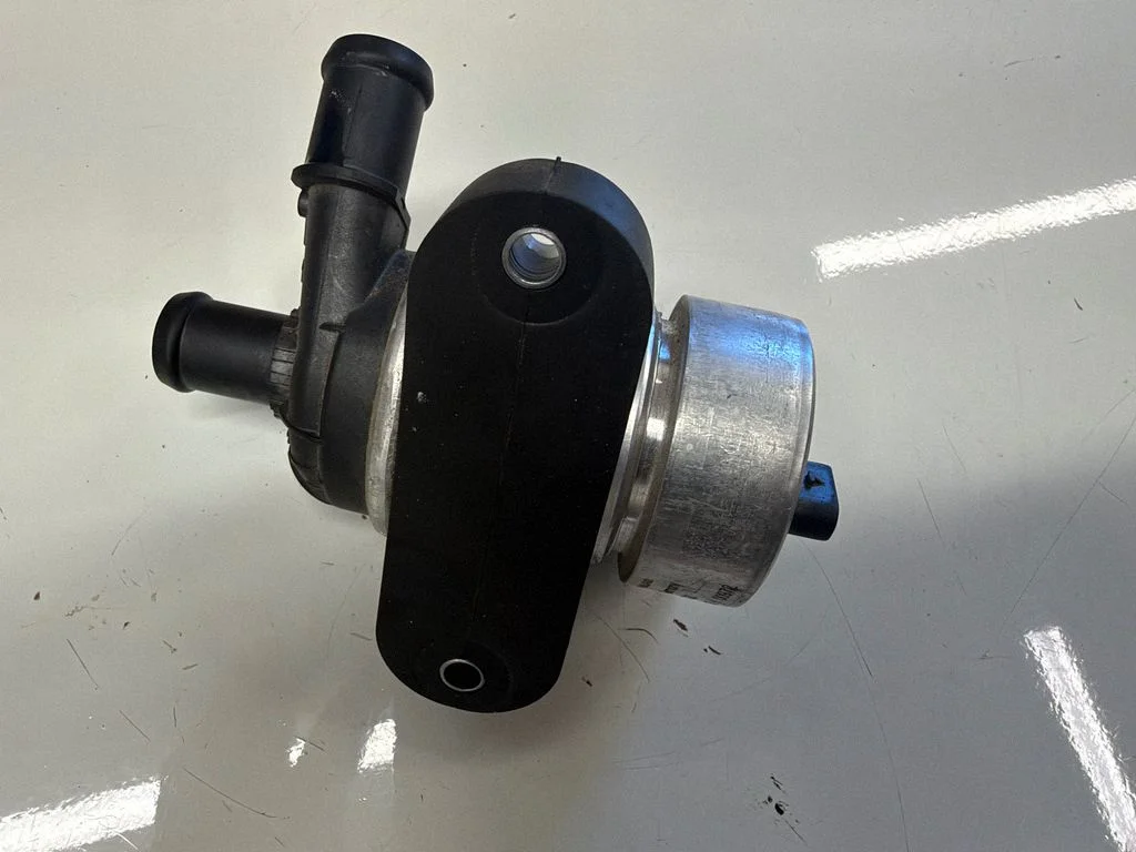 Electric auxiliary coolant/water pump 05L965567A