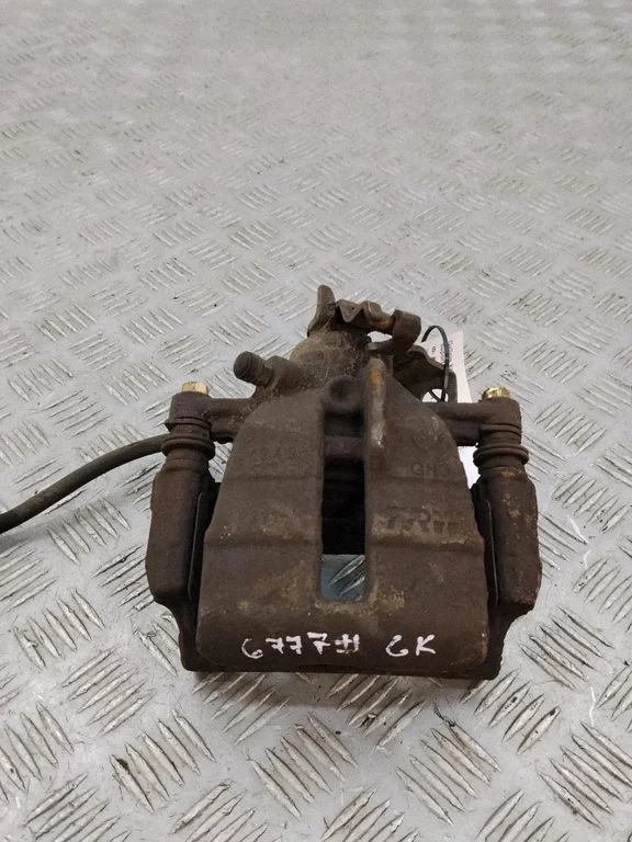 Rear brake caliper 7H0615423A