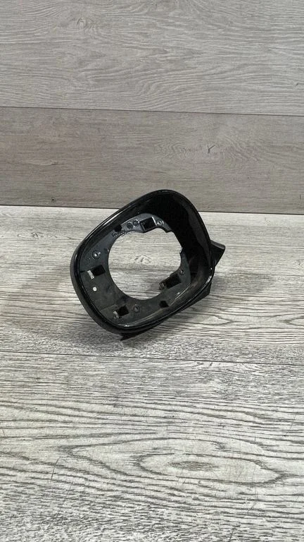 Spoguļa plastmasas apdare C0142119