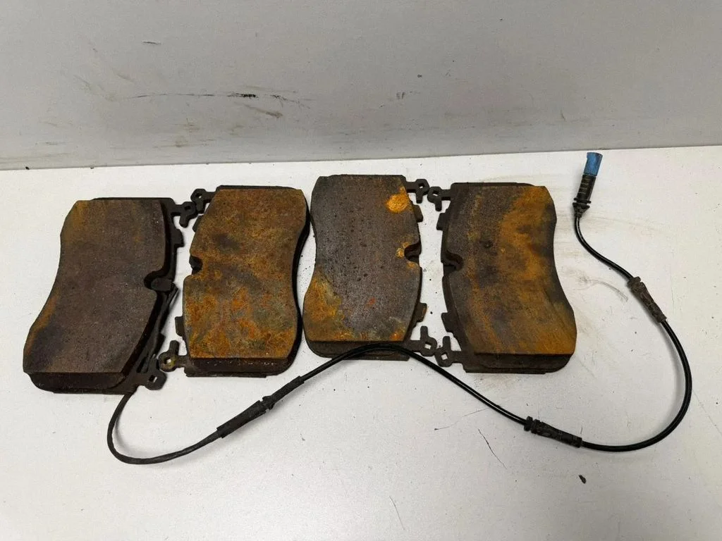 Brake pads (front) 8842390 – BMW XM (2022-)