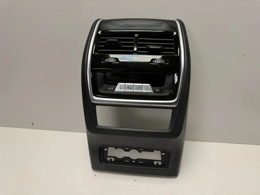 Other center console (tunnel) element – BMW X7 G07 (2018-)