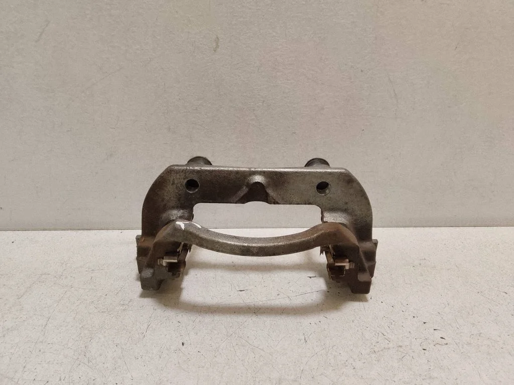 Brake caliper pad carrier rear – Lexus ES 300h (7th Gen) (2018-2025)