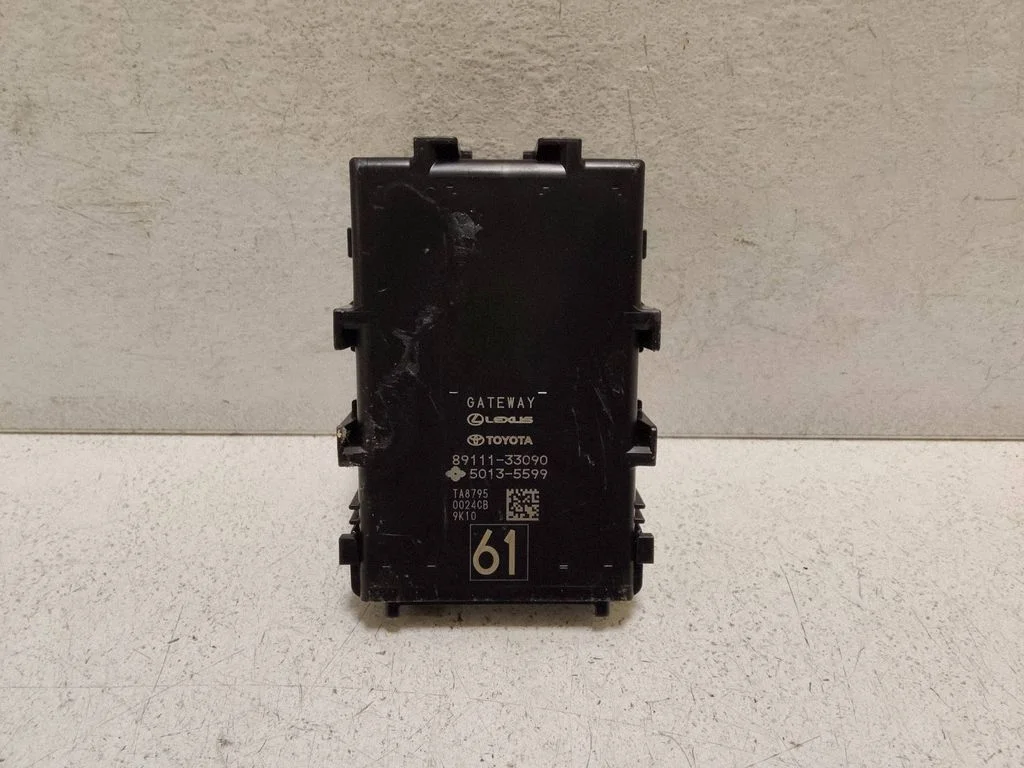 Gateway juhtmoodul – Lexus ES 300h (7th Gen) (2018-2025)