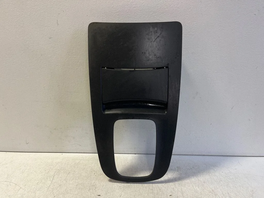 Käigukangi ümbrise viimistlus (plastik) – Volkswagen Sharan (2001-2010)