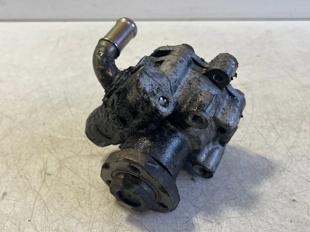 Pompa wspomagania 7M0145157AA