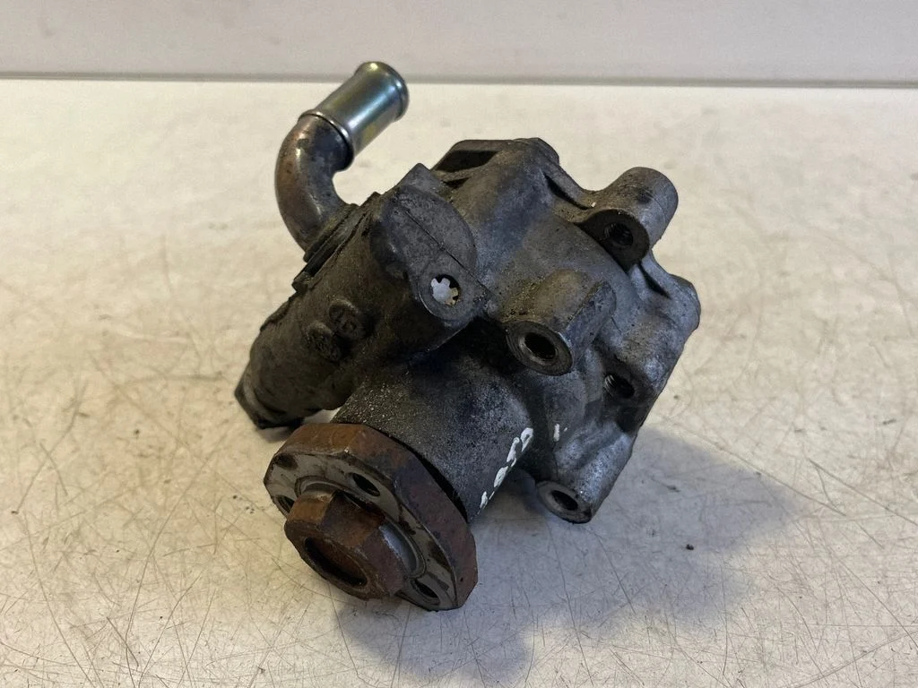 Pompa wspomagania 7M0145157AA