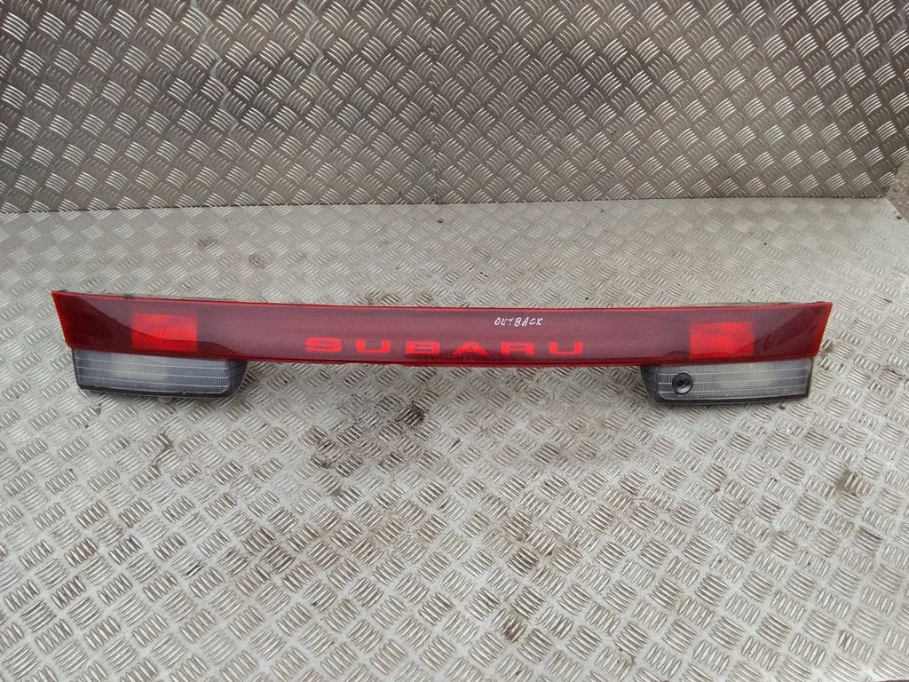 Tailgate rear/tail lights – Subaru Outback (1997-1998)