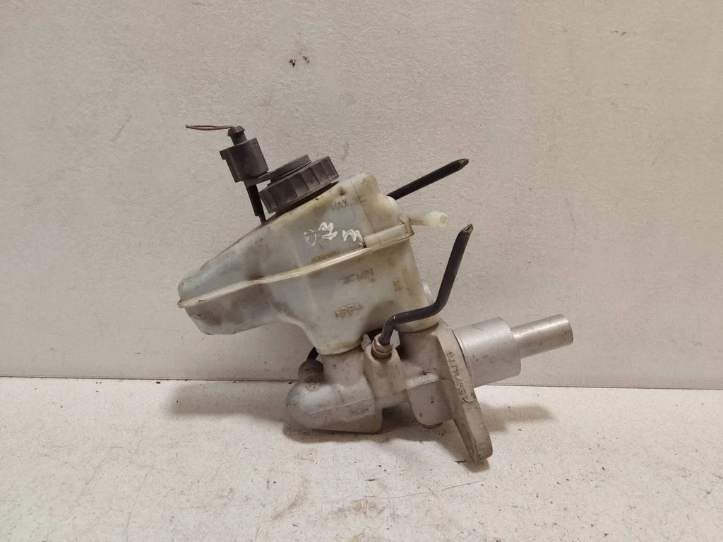 Master brake cylinder – Volkswagen Touran I (2003-2010)
