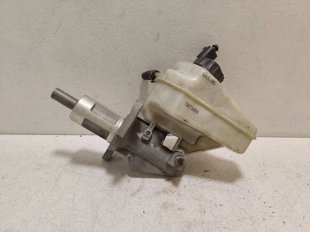 Master brake cylinder – Volkswagen Touran I (2003-2010)
