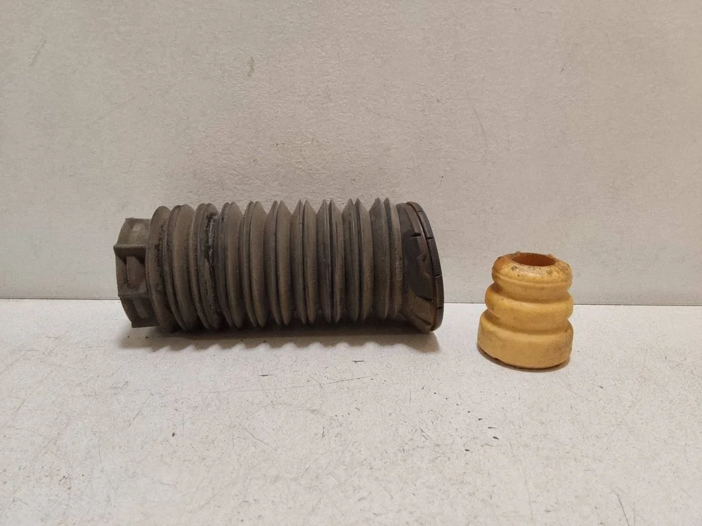 Front shock absorber dust cover boot – Lexus ES 300h (7th Gen) (2018-2025)