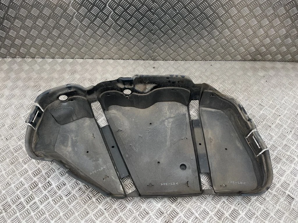 Fuel tank bottom protection – Lexus ES VII XZ10 (2018-2021)