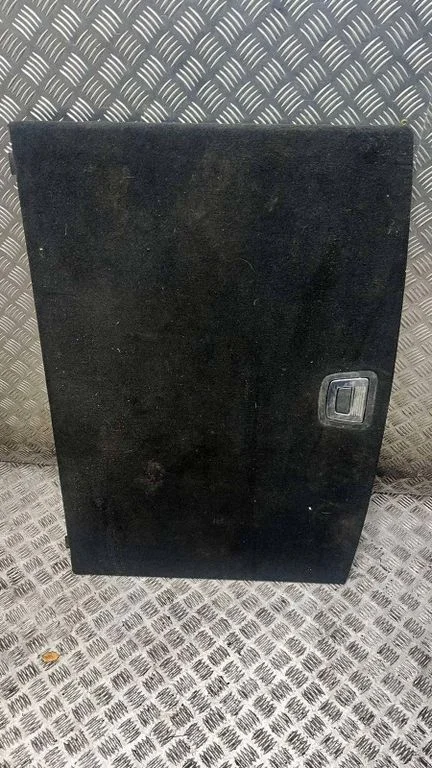 Pagasiruumi põrandavaip A2046800702