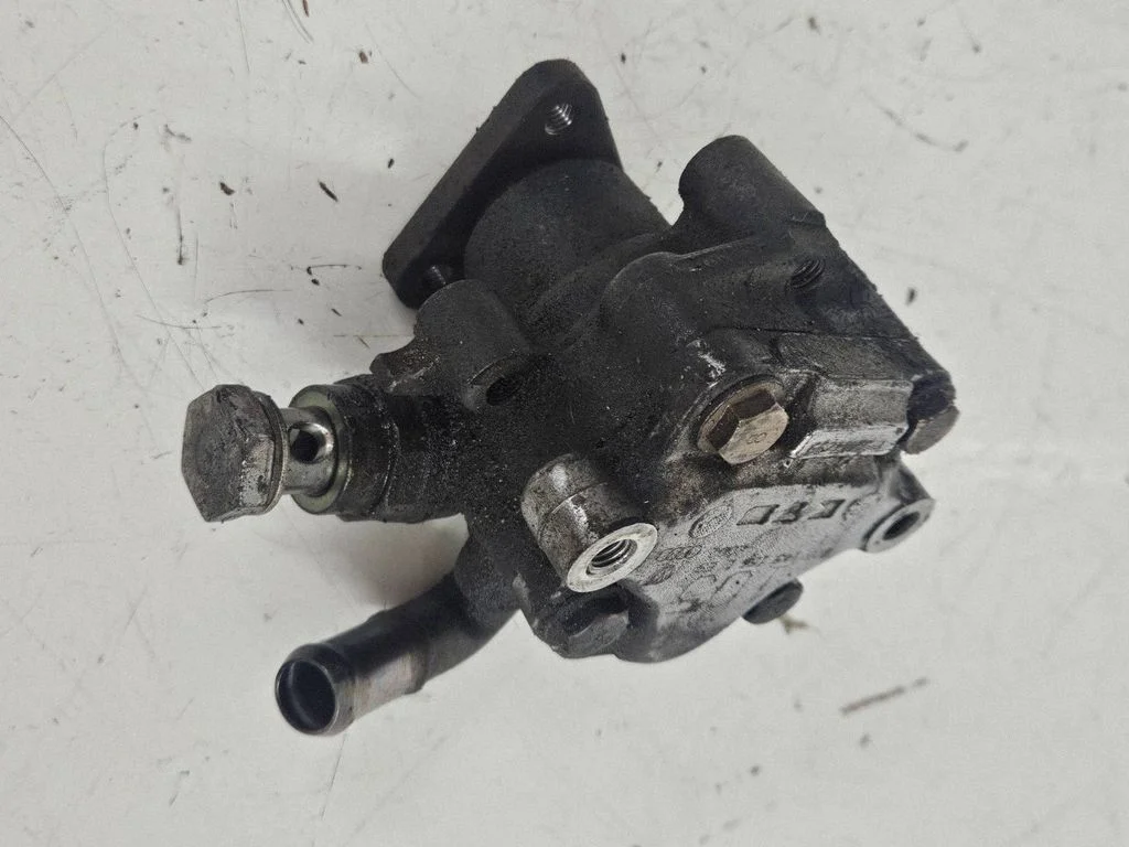 Pompa wspomagania – Audi A4 S4 B5 8D (1999-2000)