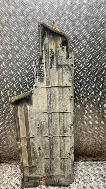 Center/middle under tray cover 56411AG000