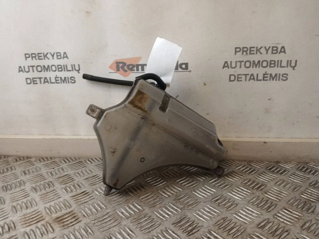 Dzesēšanas šķidruma izplešanās tvertne 15350