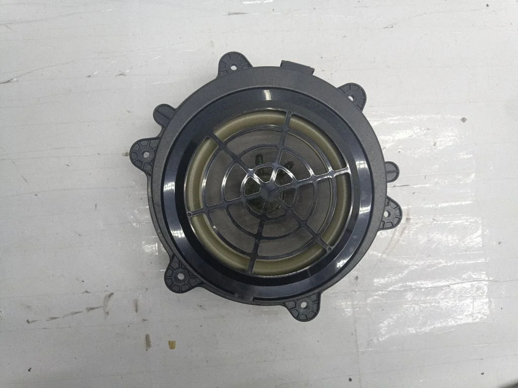 Rear door speaker – Porsche Cayenne (92A) (2010-2017)