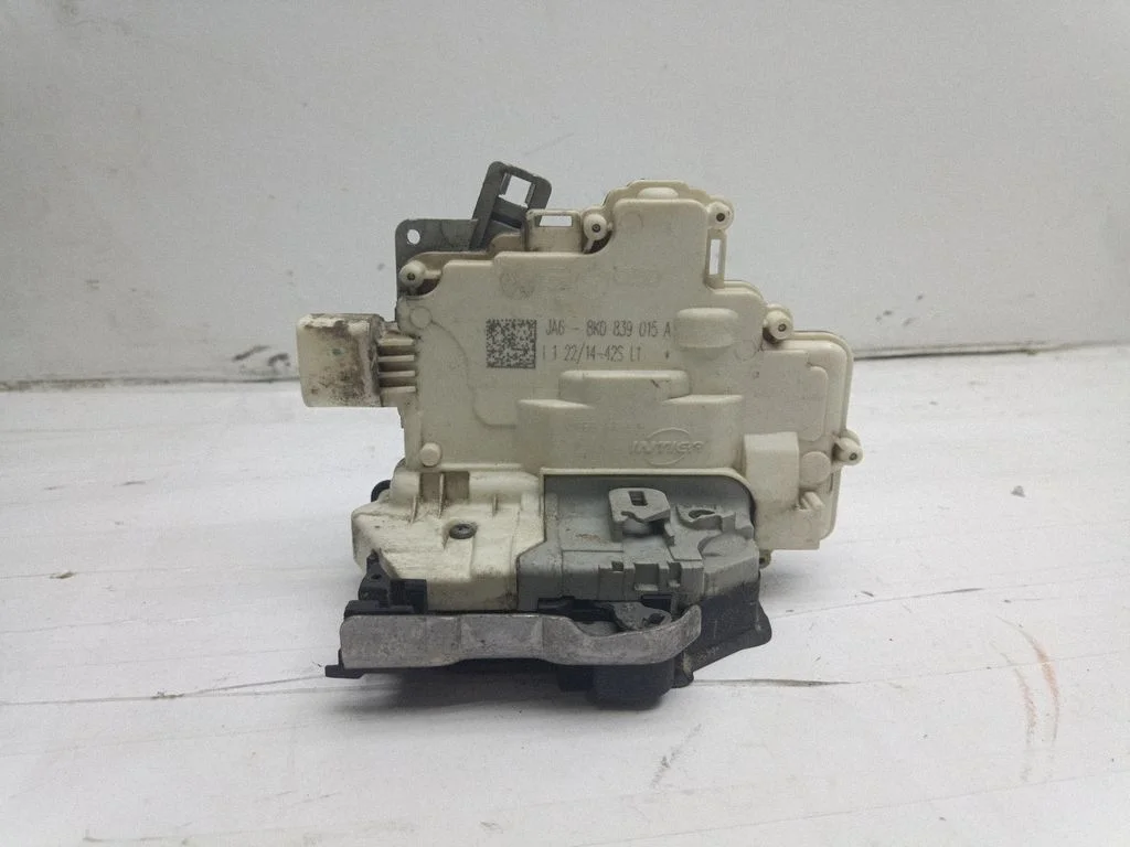Rear door lock – Porsche Cayenne (92A) (2010-2017)