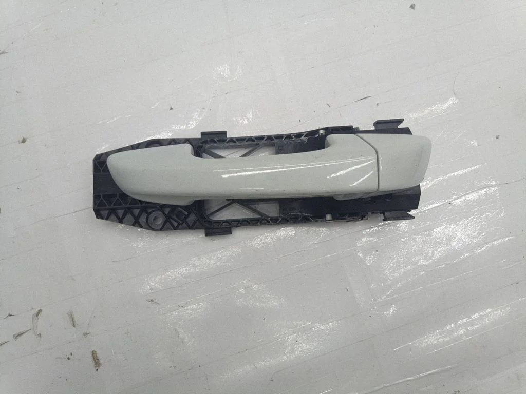 Rear door exterior handle – Porsche Cayenne (92A) (2010-2017)