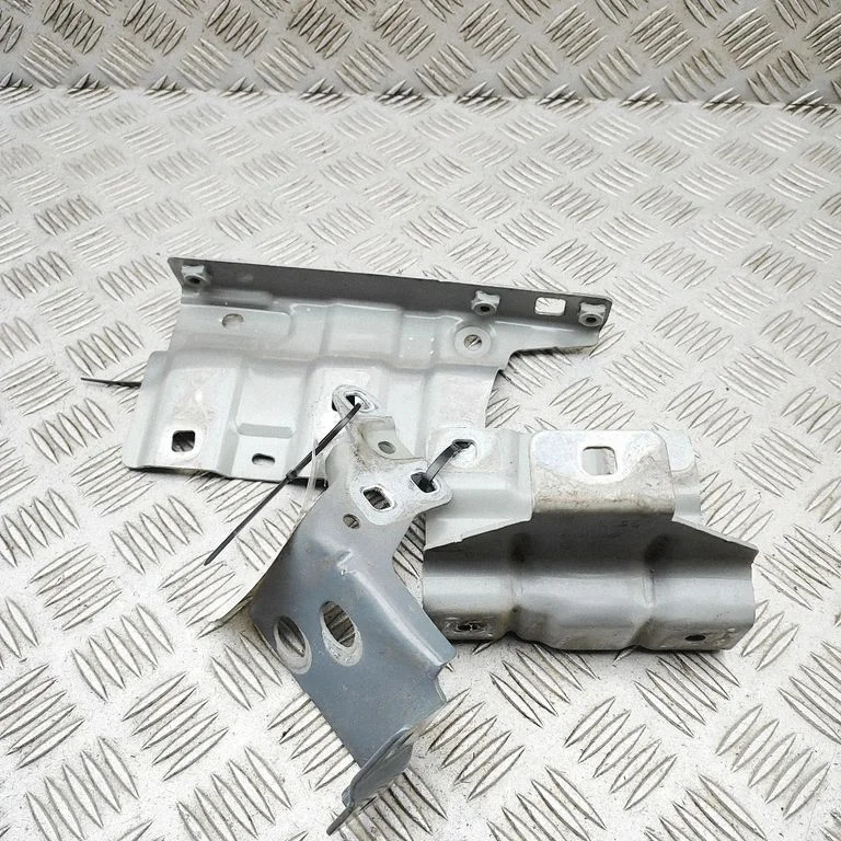 Poritiiva kinnitusklamber 651416878R