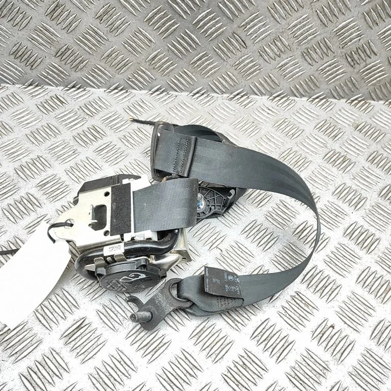Tagumine turvavöö 32341228