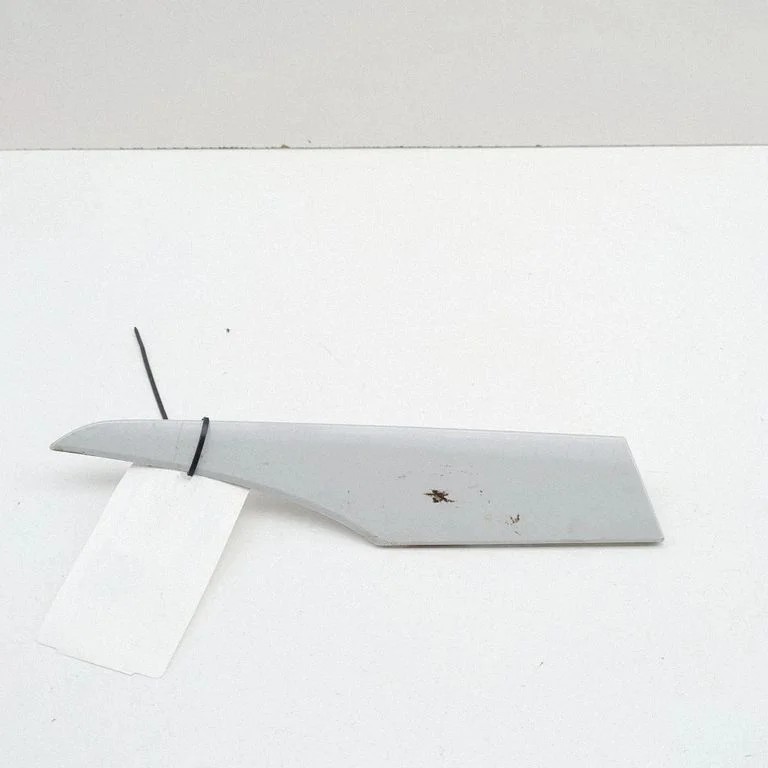 Centre console side trim rear N243R1381