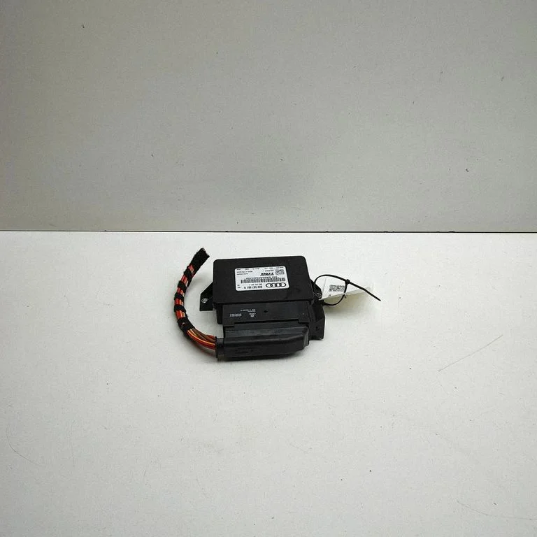 Rear brake EMF control unit/module – Audi Q5 SQ5 8R (2008-2017)