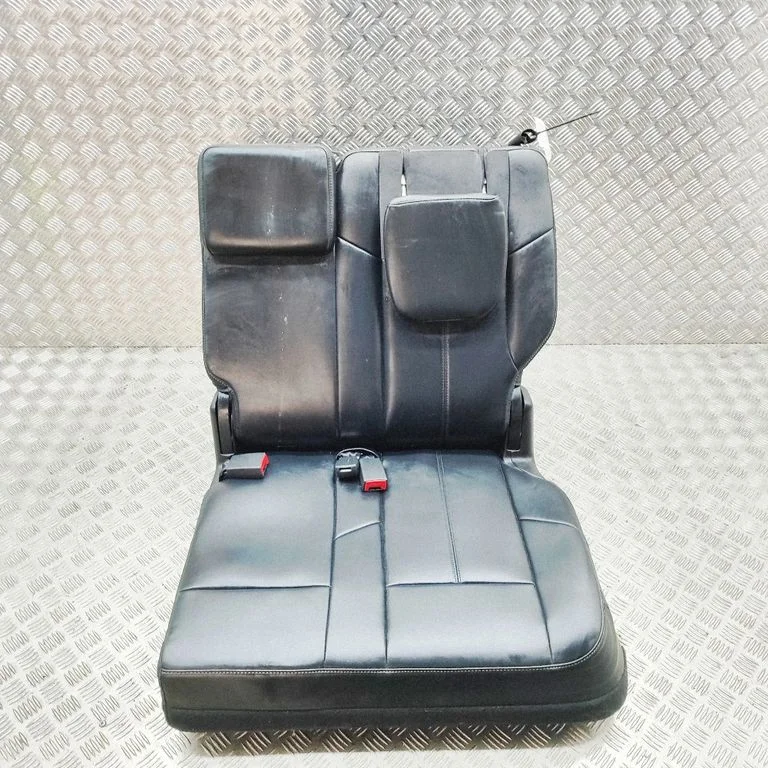 Aizmugurējais sēdeklis 68141063AA