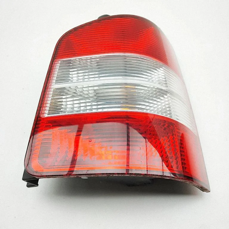 Tailgate rear/tail lights 7H5945258A