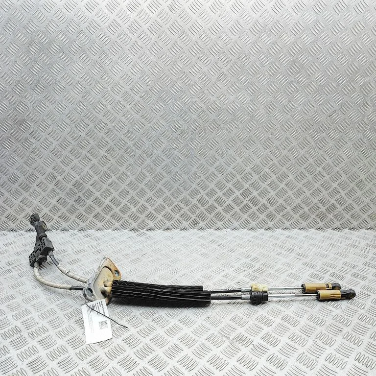 Gear shift cable linkage 7H2711877AG
