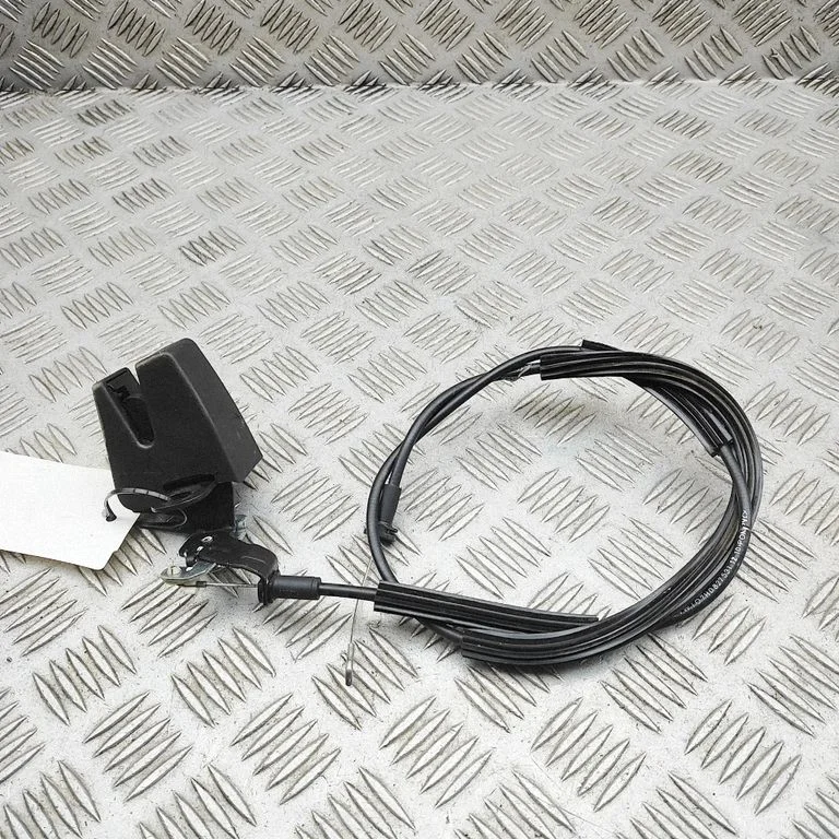 Rear door lock 7E0827161A