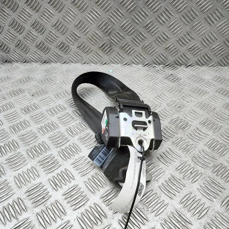 Aizmugurējā drošības josta 8K0857805P