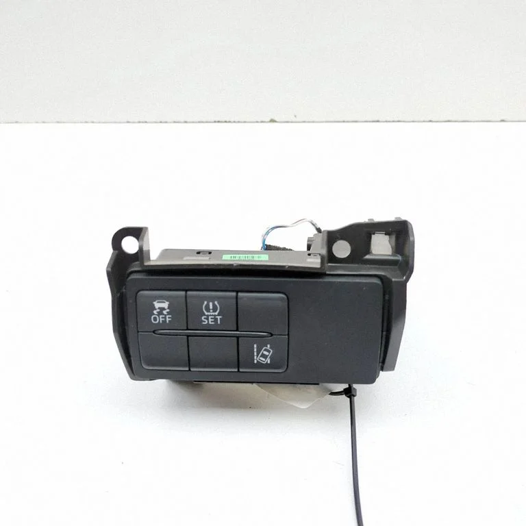 A set of switches DA6T67UZ5