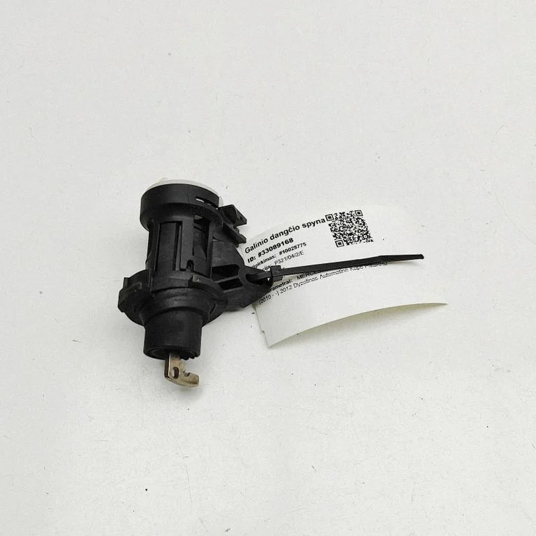 Tailgate/trunk/boot lock/catch/latch – Mercedes-Benz C-Class AMG W204 (2007-2014)