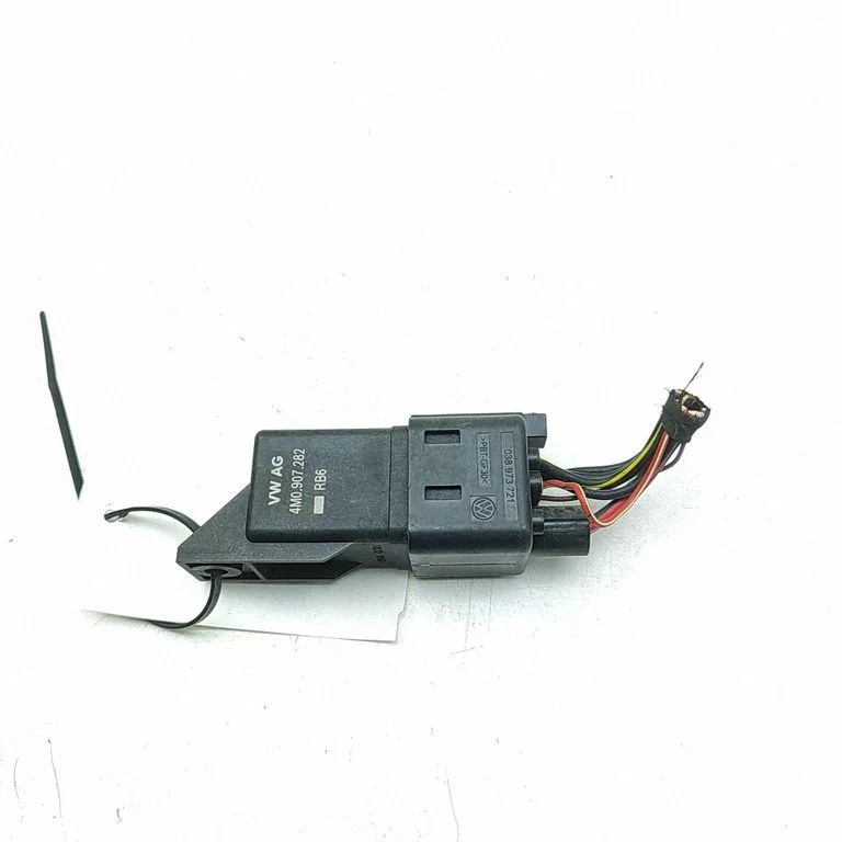 Glow plug pre-heat relay 0281003133
