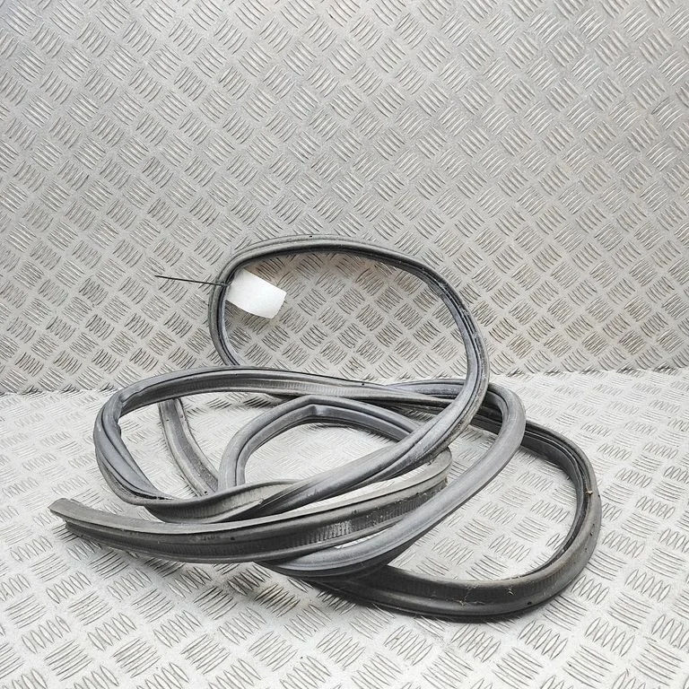 Rubber seal rear door 7LA843791F