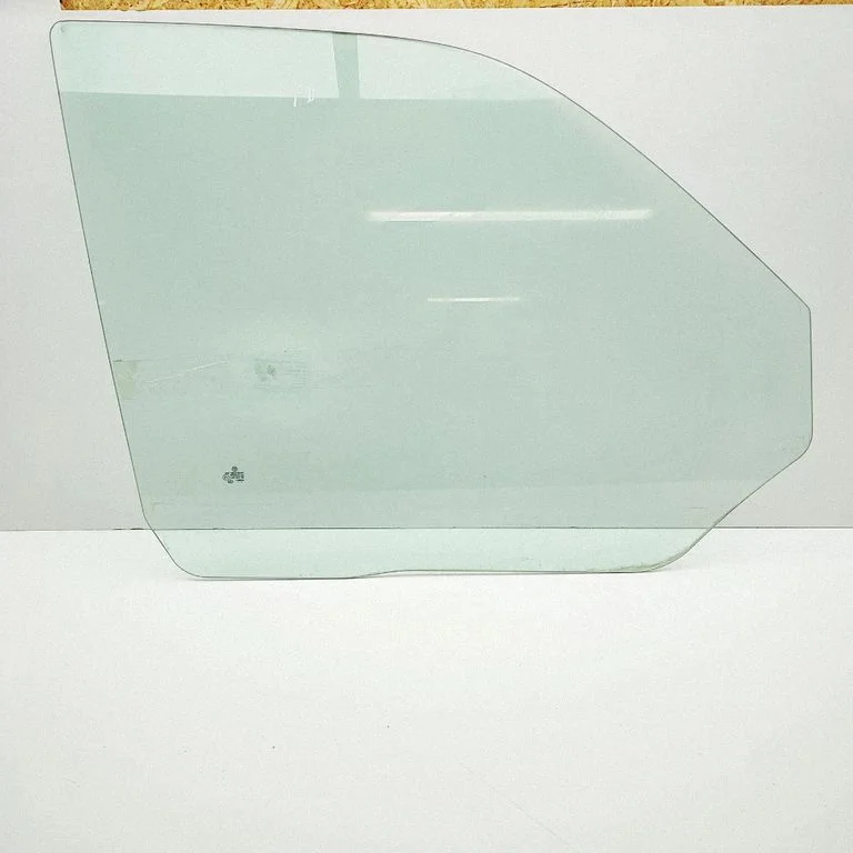 Front door window glass four-door 7H0845202D