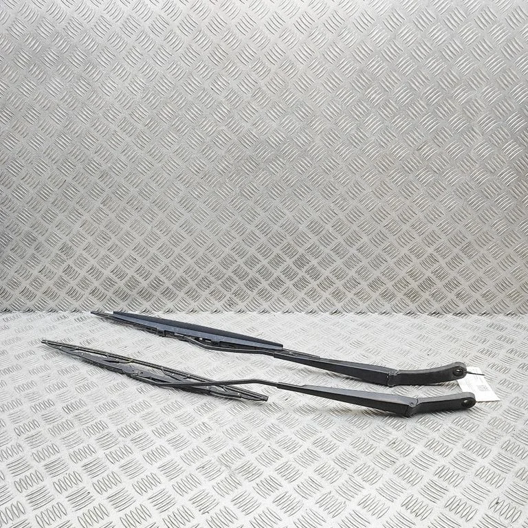 Windshield/front glass wiper blade 7H2955409C