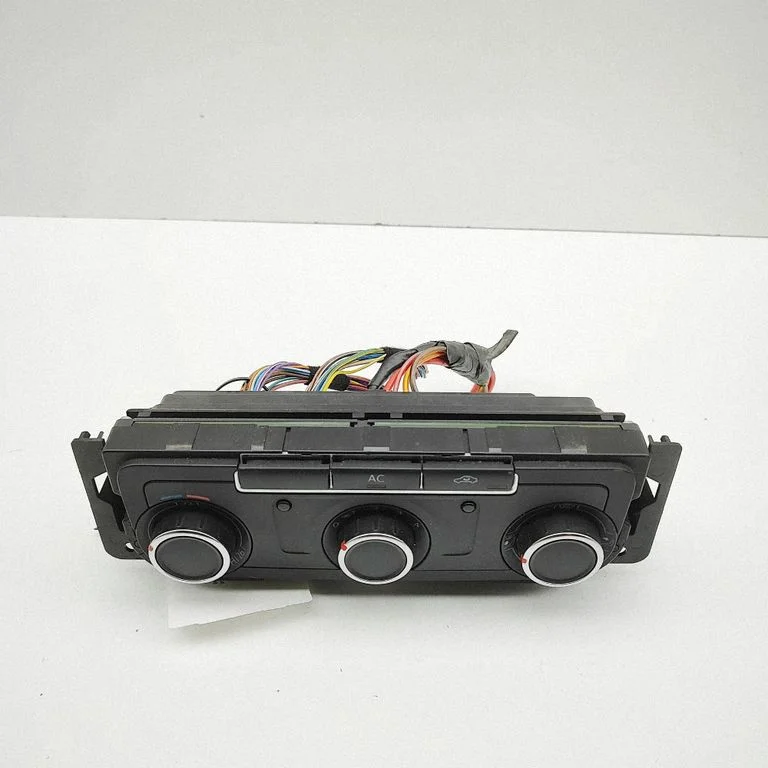 Interior fan control switch 7E5907047AL